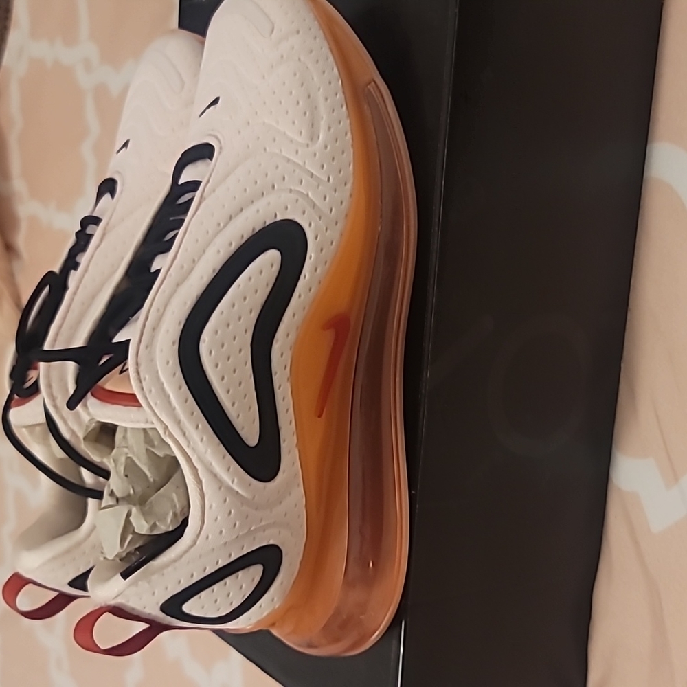 Nike Max 720